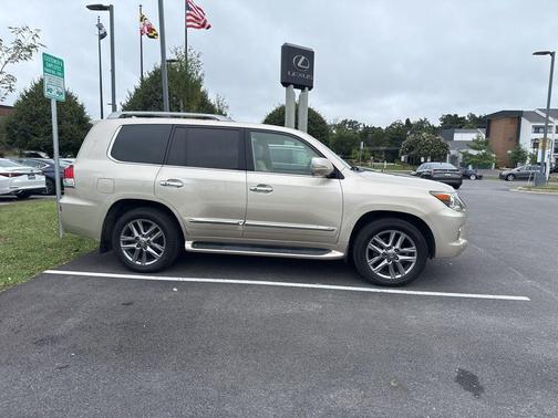2014 Lexus LX 570 Base