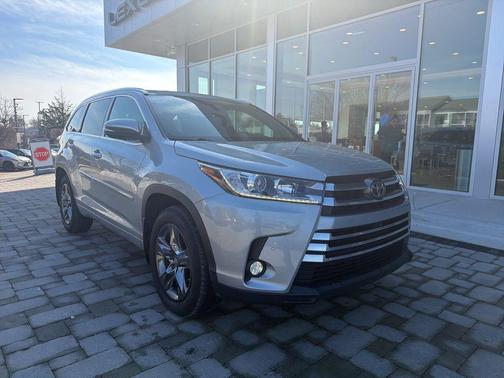 2017 Toyota Highlander Limited Platinum