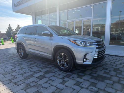 2017 Toyota Highlander Limited Platinum