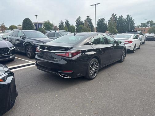 2024 Lexus ES 350 Base