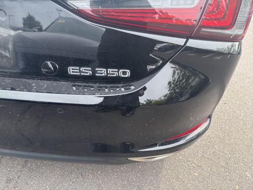 2024 Lexus ES 350 Base