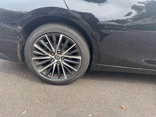 2024 Lexus ES 350 Base