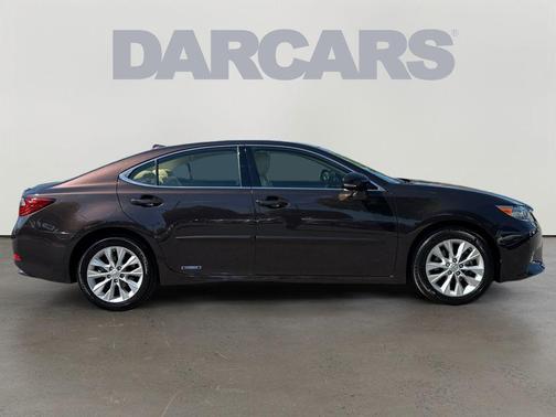 Pearl 2015 Lexus ES 300h Base