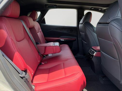 Incognito 2026 Lexus RX 350 F SPORT Handling