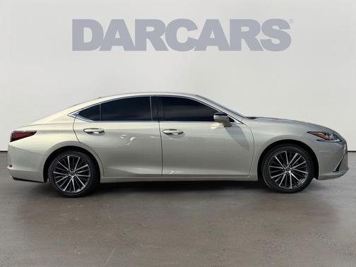 2022 Lexus ES 350 Base