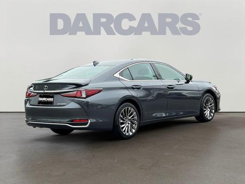 2025 Lexus ES 300h Luxury