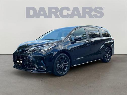 2022 Toyota Sienna XSE 7 Passenger