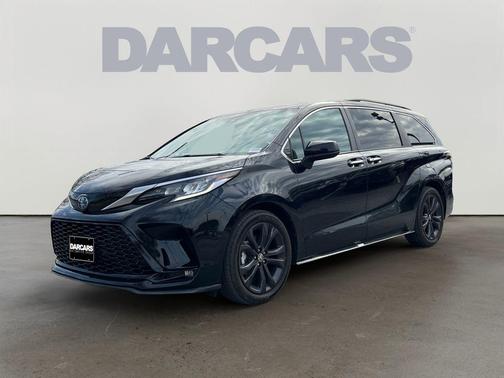 2022 Toyota Sienna XSE 7 Passenger