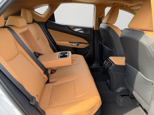 Ultra White 2026 Lexus NX 350h Premium