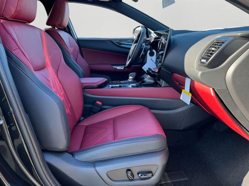 2026 Lexus NX 450h+ Luxury