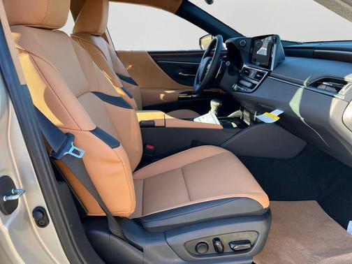 2025 Lexus ES 350 Base