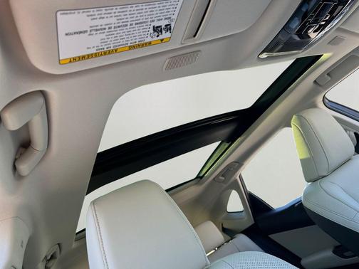 2026 Lexus NX 450h+ Luxury