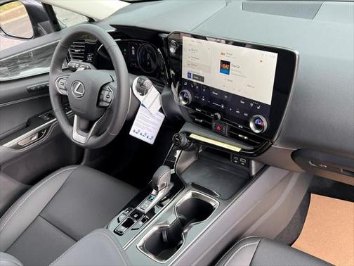 2025 Lexus NX 350h Premium