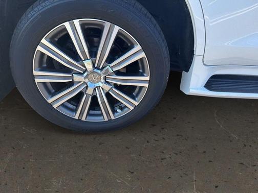 2017 Lexus LX 570 Base