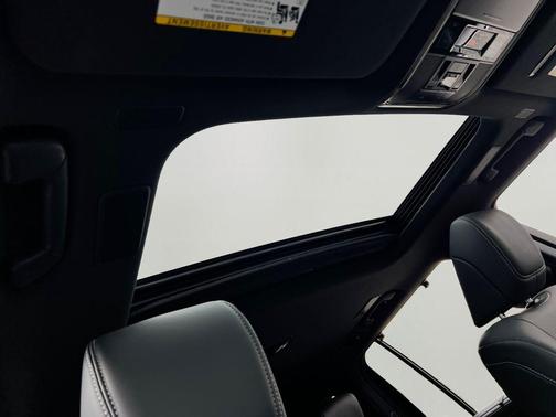 0223 2026 Lexus LX 700h Luxury