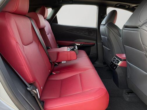 Incognito 2026 Lexus RX 350 F SPORT Handling