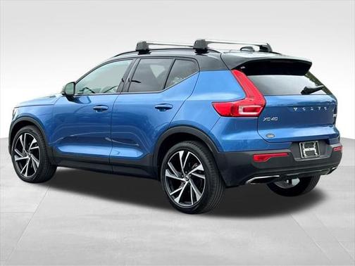 2020 Volvo XC40 T5 R-Design