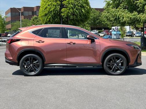 2025 Lexus NX 450h+ Luxury