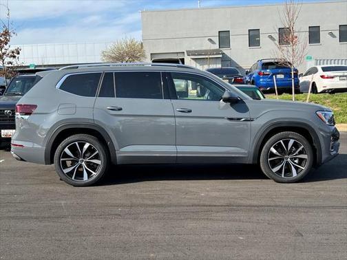 2025 Volkswagen Atlas 2.0T SEL Premium R-Line 4MOTION