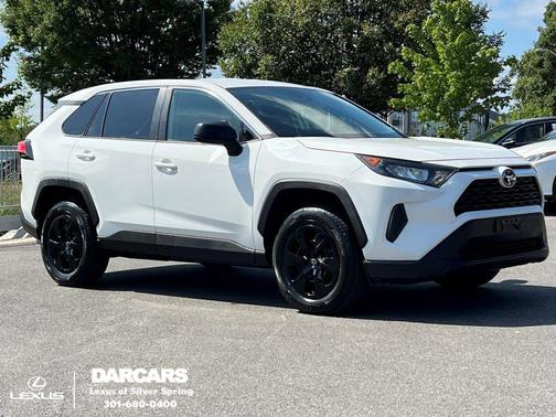 2022 Toyota RAV4 LE