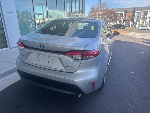 2025 Toyota Corolla Hybrid LE