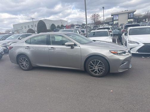 2016 Lexus ES 350 Base