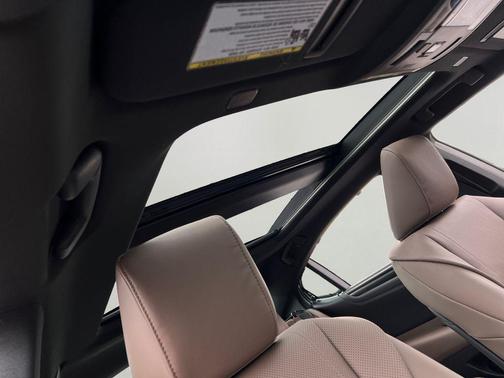 2025 Lexus ES 350 Ultra Luxury