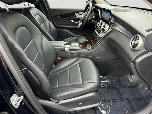 2022 Mercedes-Benz GLC 300 Base