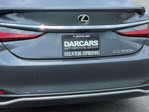 2025 Lexus ES 300h Ultra Luxury