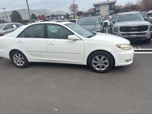 2005 Toyota Camry XLE V6