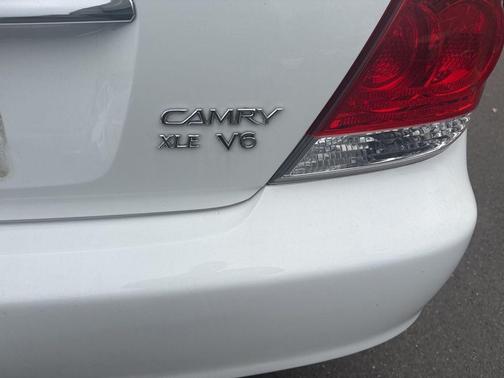 2005 Toyota Camry XLE V6
