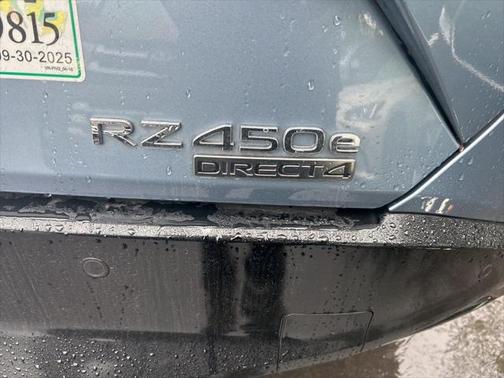 2023 Lexus RZ 450e Luxury