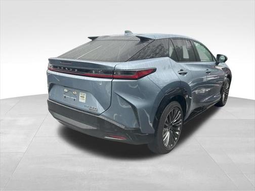 2023 Lexus RZ 450e Luxury