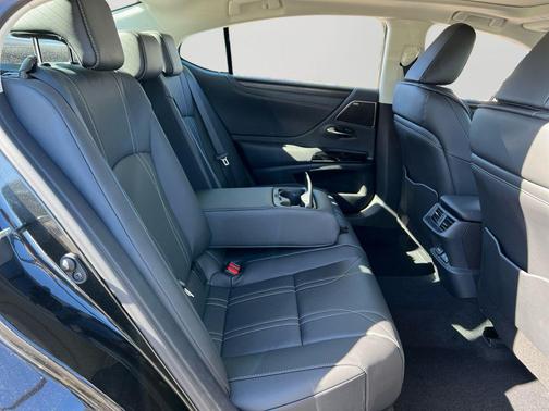 2025 Lexus ES 350 Luxury