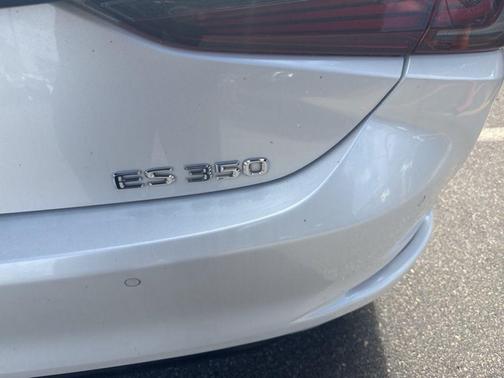 2021 Lexus ES 350 Base