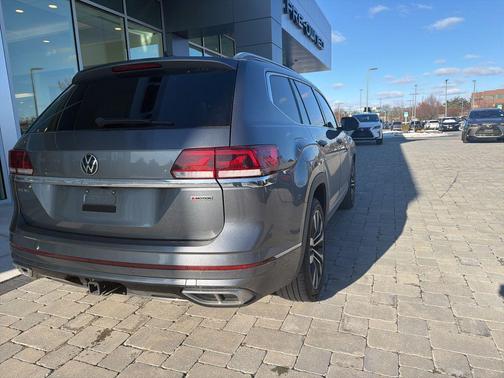 2022 Volkswagen Atlas 3.6L SEL Premium