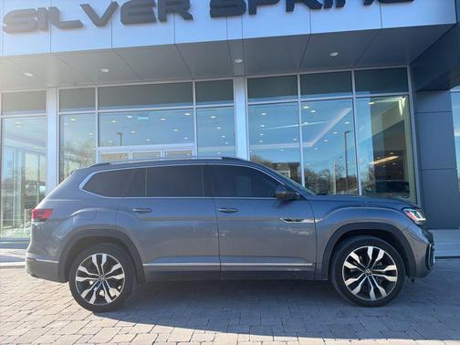 2022 Volkswagen Atlas 3.6L SEL Premium