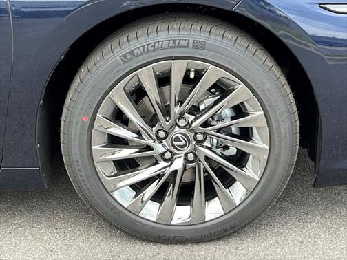2025 Lexus ES 350 Ultra Luxury