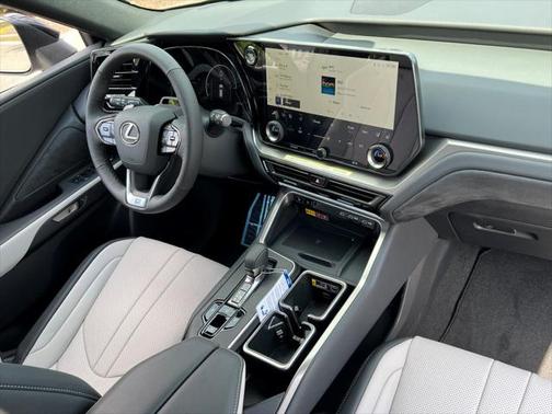 2025 Lexus TX 500h F SPORT Premium