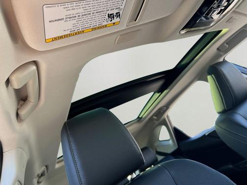 2026 Lexus NX 450h+ Luxury