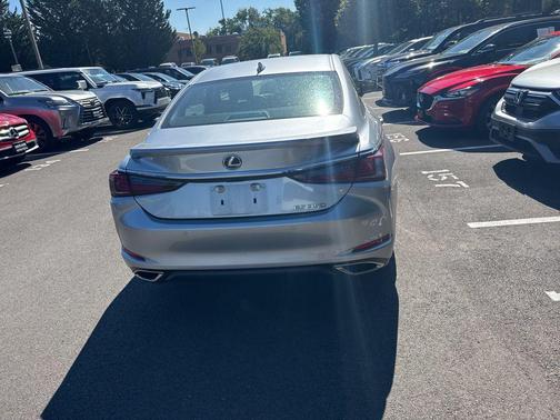 2023 Lexus ES 350 Base