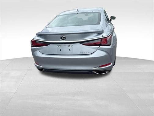 2023 Lexus ES 350 Base