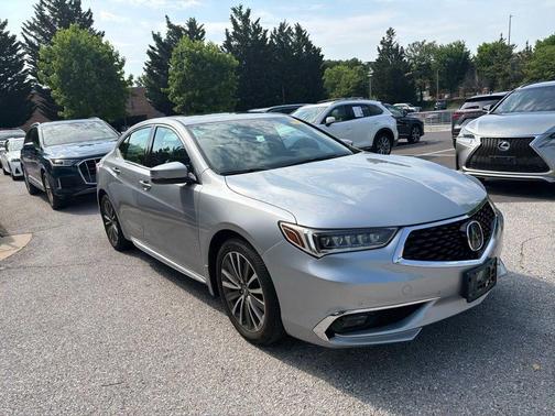 Lunar Silver Metallic 2018 Acura TLX Base