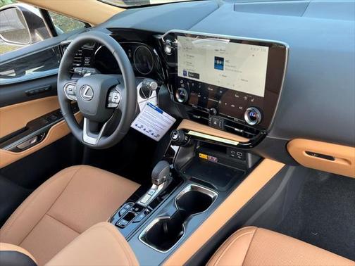 2025 Lexus NX 350h Premium