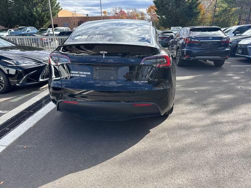 2022 Tesla Model Y Performance Dual Motor All-Wheel Drive