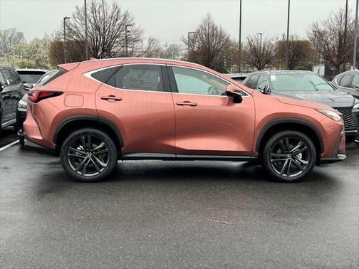 2025 Lexus NX 450h+ Luxury