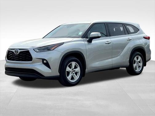 2021 Toyota Highlander LE