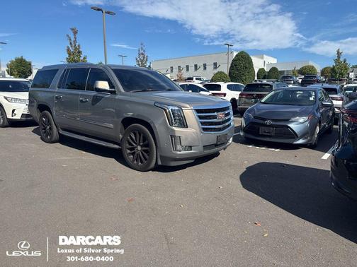 2017 Cadillac Escalade ESV Luxury