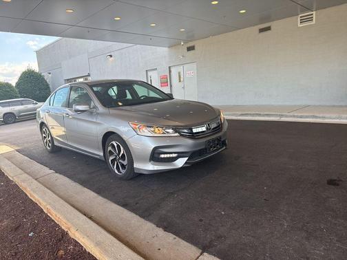 2017 Honda Accord EX-L w/Navigation & Honda Sensing