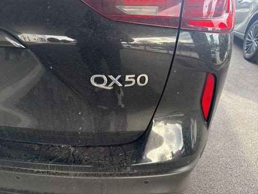 2022 INFINITI QX50 LUXE AWD